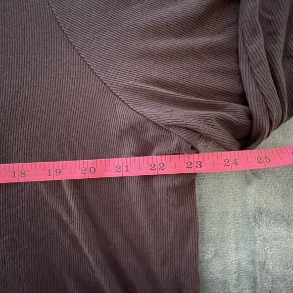 Old Navy Shirt 3XL Brown Ultralite Knit Top Go-Dry Cropped Basic Layer Casual - Picture 4 of 8